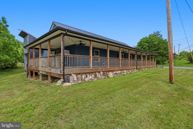 8757 HEDGESVILLE RD, Hedgesville, WV 25427