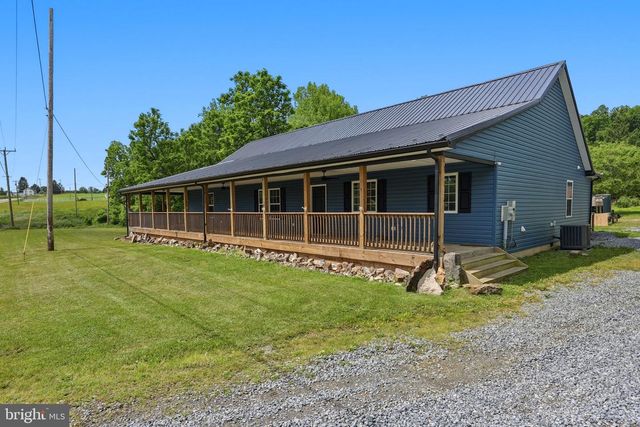 8757 HEDGESVILLE RD, Hedgesville, WV 25427