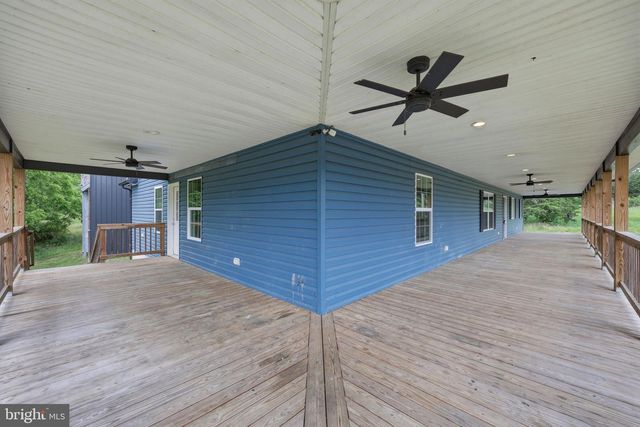 8757 HEDGESVILLE RD, Hedgesville, WV 25427
