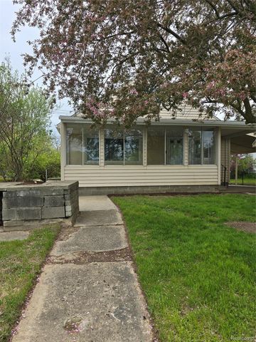 9114 Pontiac Lake Road, White Lake Charter Township, MI 48386