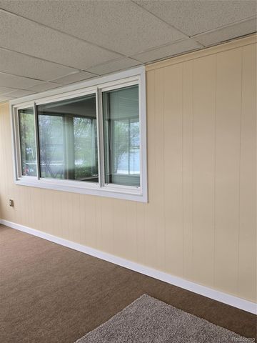 9114 Pontiac Lake Road, White Lake Charter Township, MI 48386