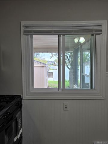 9114 Pontiac Lake Road, White Lake Charter Township, MI 48386