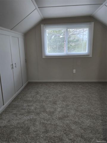 9114 Pontiac Lake Road, White Lake Charter Township, MI 48386