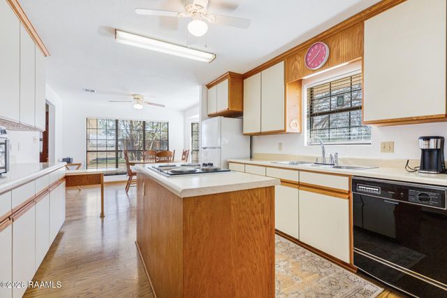 1146 Johnson Road, Breaux Bridge, LA 70517