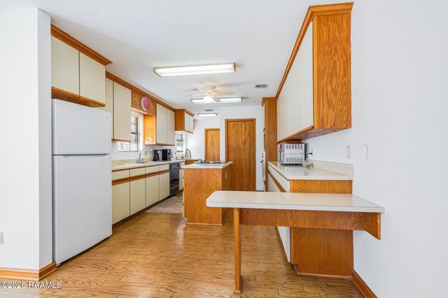 1146 Johnson Road, Breaux Bridge, LA 70517