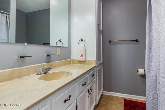 1146 Johnson Road, Breaux Bridge, LA 70517