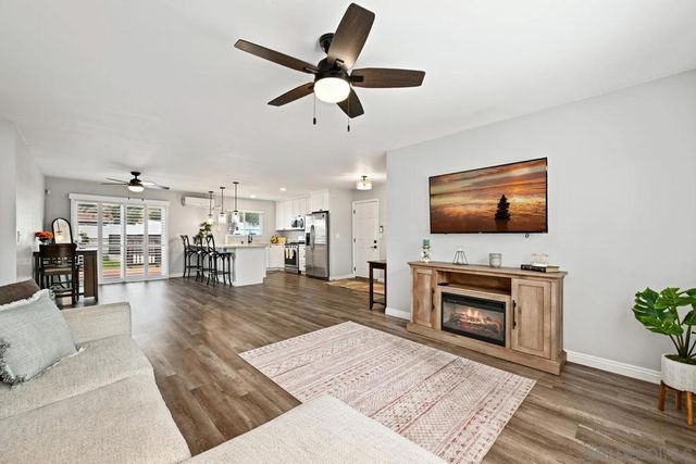 1526 Greenfield Dr, El Cajon, CA 92021