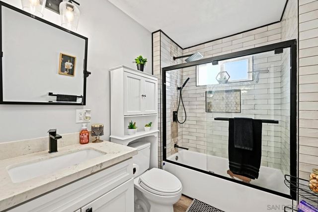 1526 Greenfield Dr, El Cajon, CA 92021