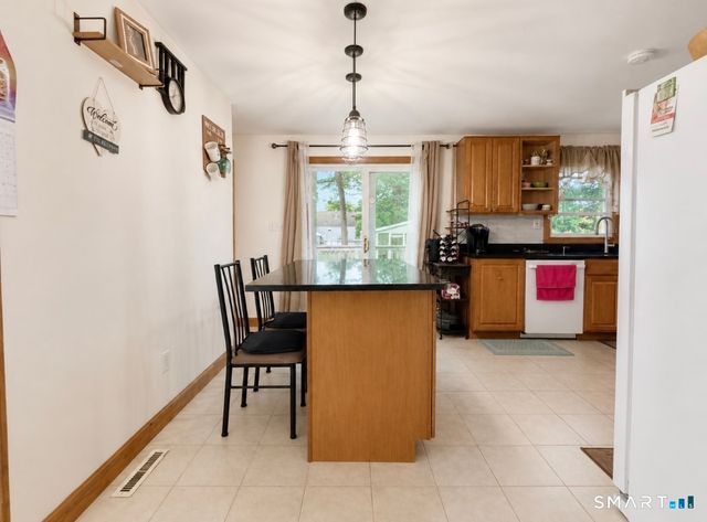 6 Linda Lane, Plainfield, CT 06374
