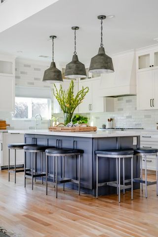 1100 Graham Hill Road, Santa Cruz, CA 95060