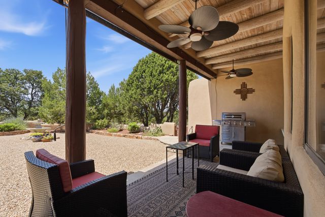 112 Sunrise Drive E, Santa Fe, NM 87506