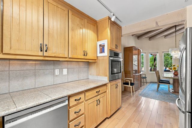 112 Sunrise Drive E, Santa Fe, NM 87506