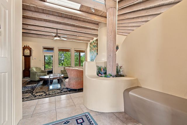 112 Sunrise Drive E, Santa Fe, NM 87506