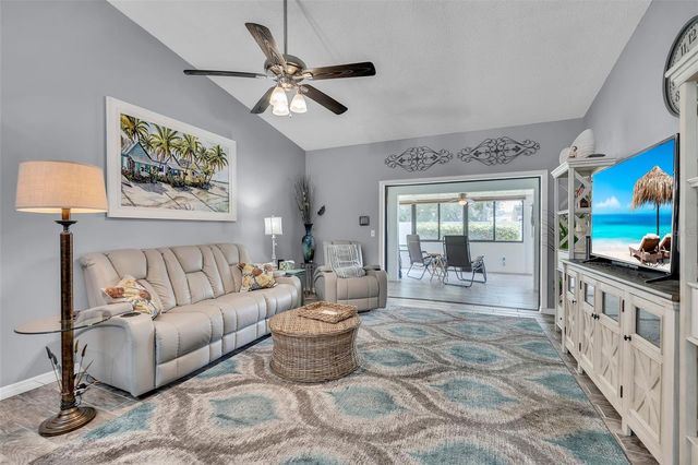1409 56TH STREET W 1409, Bradenton, FL 34209