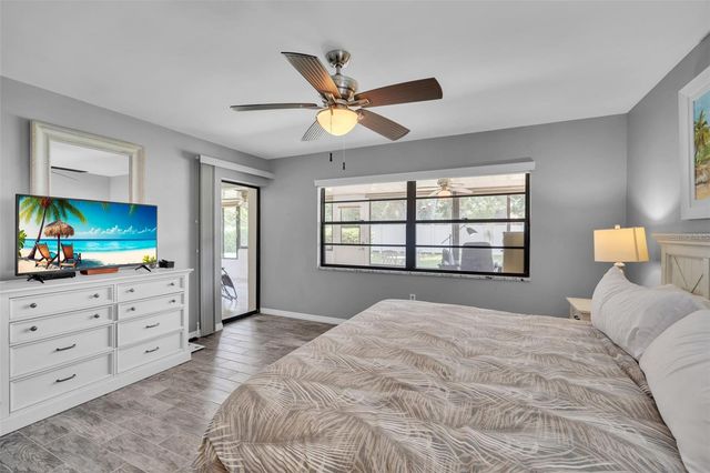 1409 56TH STREET W 1409, Bradenton, FL 34209
