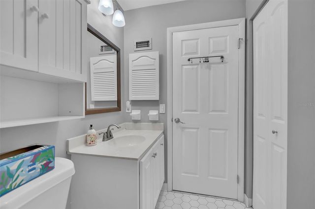 1409 56TH STREET W 1409, Bradenton, FL 34209
