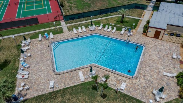 1409 56TH STREET W 1409, Bradenton, FL 34209