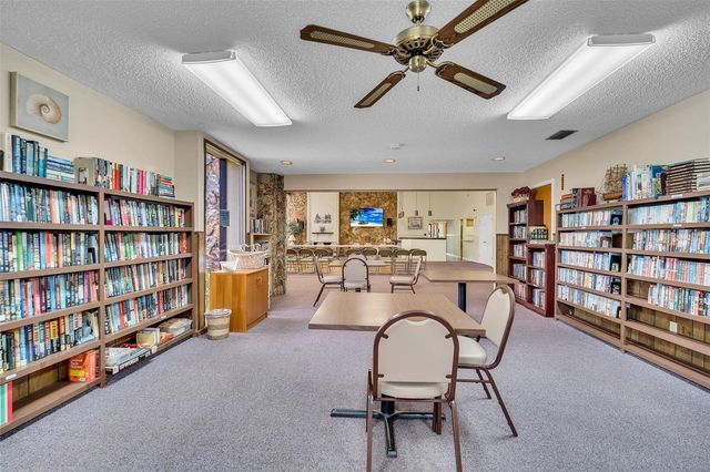 1409 56TH STREET W 1409, Bradenton, FL 34209