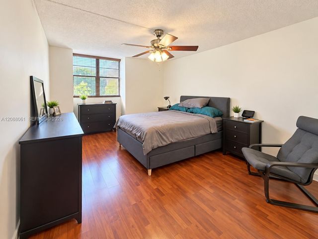 10625 SW 112th Avenue 111, Miami, FL 33176