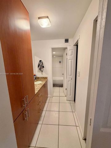 10625 SW 112th Avenue 111, Miami, FL 33176