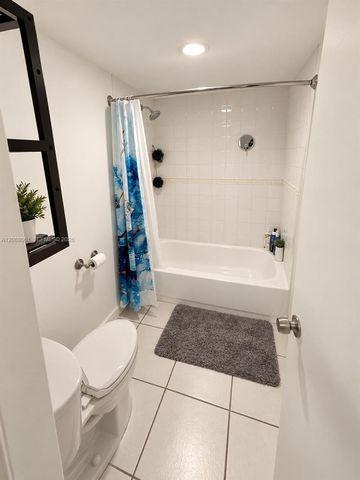10625 SW 112th Avenue 111, Miami, FL 33176