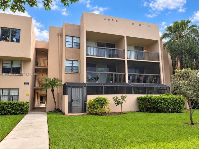 10625 SW 112th Avenue 111, Miami, FL 33176