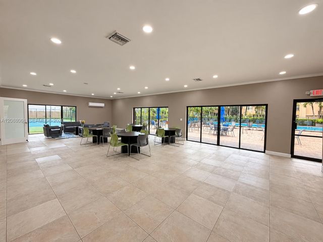 10625 SW 112th Avenue 111, Miami, FL 33176