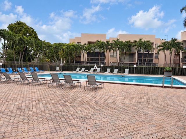 10625 SW 112th Avenue 111, Miami, FL 33176