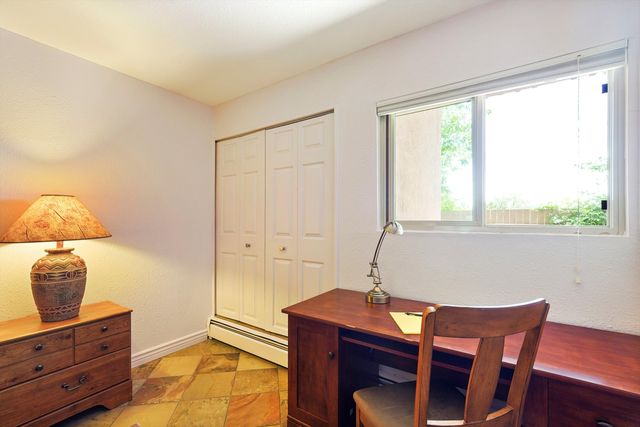 149 N Calle Ojo Feliz UNIT B, Santa Fe, NM 87505