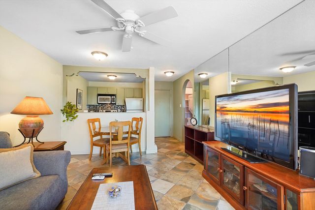 149 N Calle Ojo Feliz UNIT B, Santa Fe, NM 87505