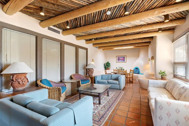 149 N Calle Ojo Feliz UNIT B, Santa Fe, NM 87505