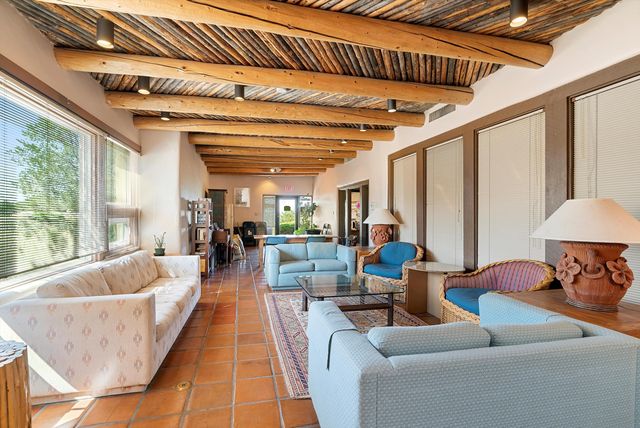 149 N Calle Ojo Feliz UNIT B, Santa Fe, NM 87505