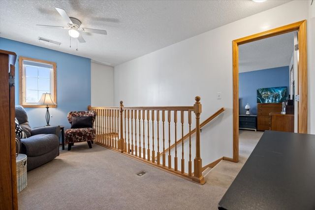 921 10th Street SE, Altoona, IA 50009