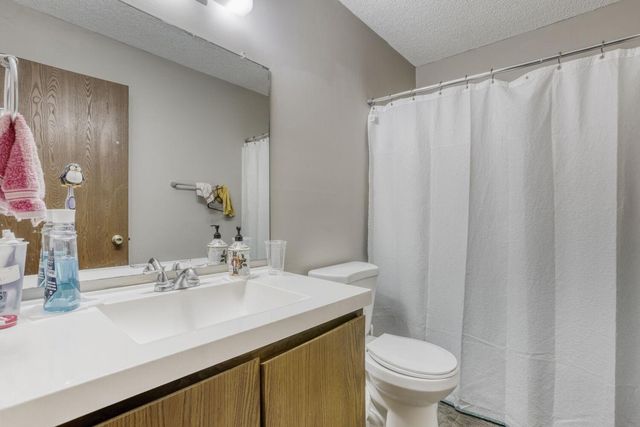 6646 84th Court, Brooklyn Park, MN 55445