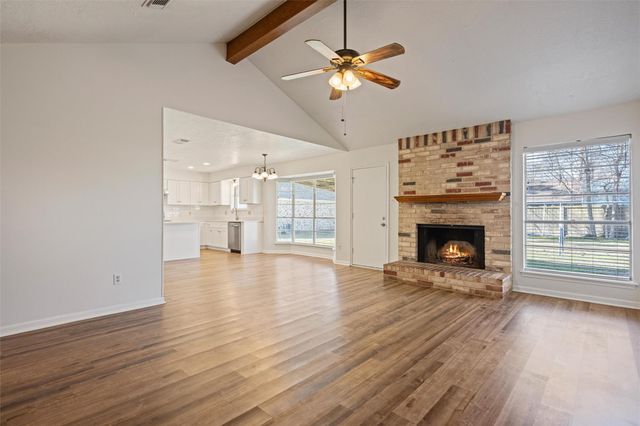 9915 Bayou Woods Drive, Baytown, TX 77521