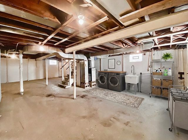 306 Calumet Boulevard, Harvey, IL 60426