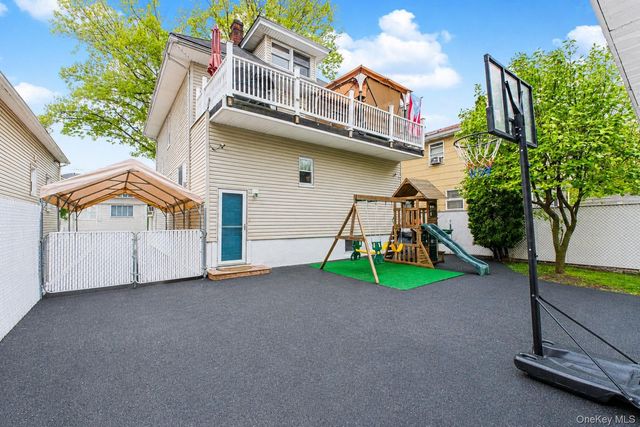 109 Adams Avenue, Staten Island, NY 10306