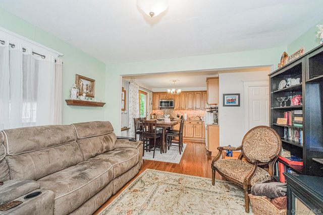 109 Adams Avenue, Staten Island, NY 10306