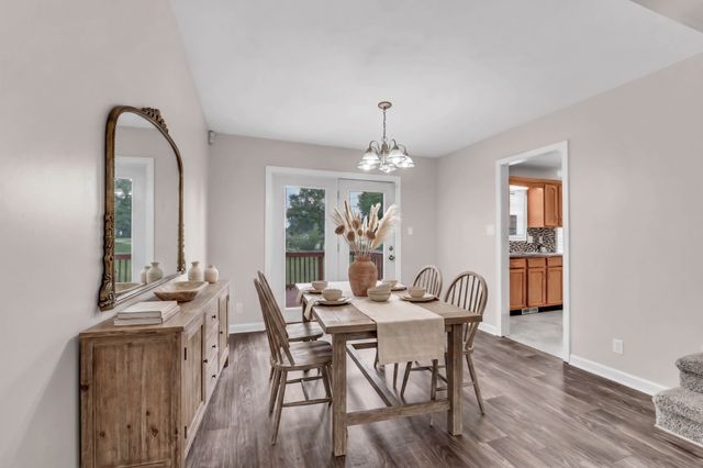 800 Shetland Dr, Oak Grove, KY 42262
