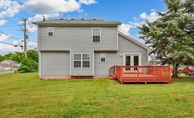 800 Shetland Dr, Oak Grove, KY 42262