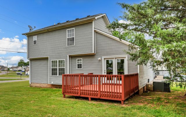 800 Shetland Dr, Oak Grove, KY 42262