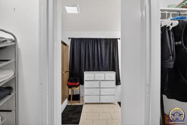 7448 SW Cannock Chase RD, Topeka, KS 66614