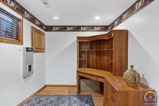 7448 SW Cannock Chase RD, Topeka, KS 66614