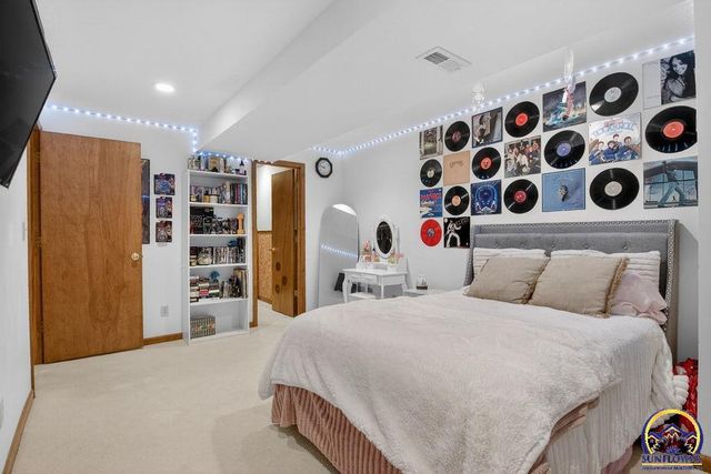 7448 SW Cannock Chase RD, Topeka, KS 66614