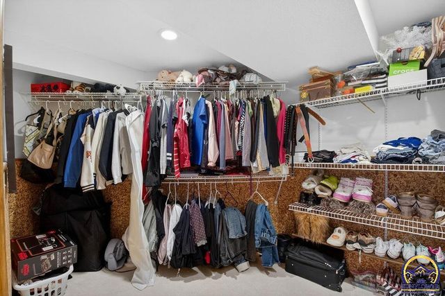 7448 SW Cannock Chase RD, Topeka, KS 66614