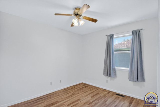 7448 SW Cannock Chase RD, Topeka, KS 66614