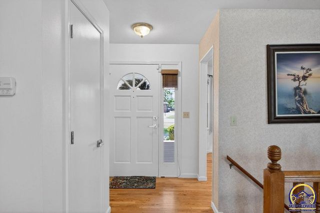 7448 SW Cannock Chase RD, Topeka, KS 66614