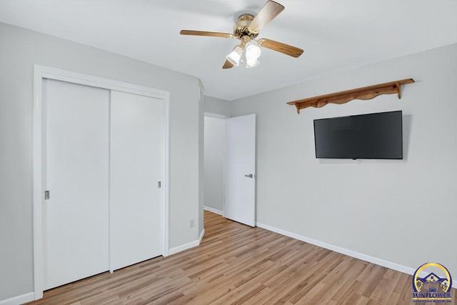 7448 SW Cannock Chase RD, Topeka, KS 66614