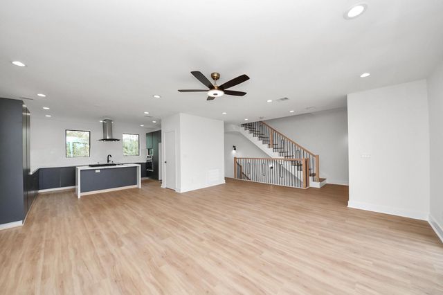 9014 Ferdinand Street, Houston, TX 77051