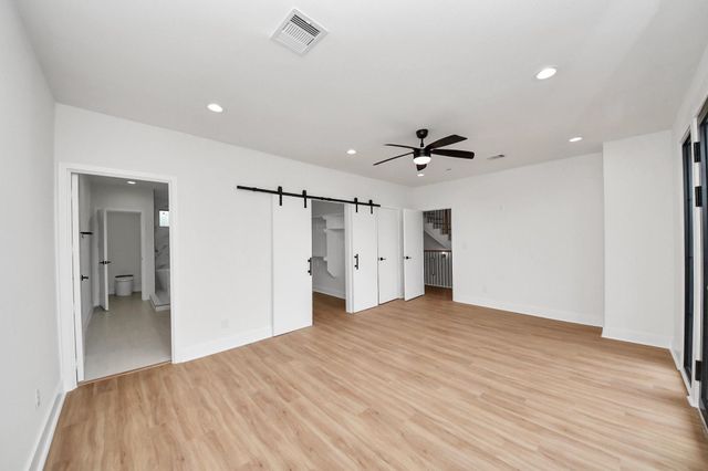 9014 Ferdinand Street, Houston, TX 77051